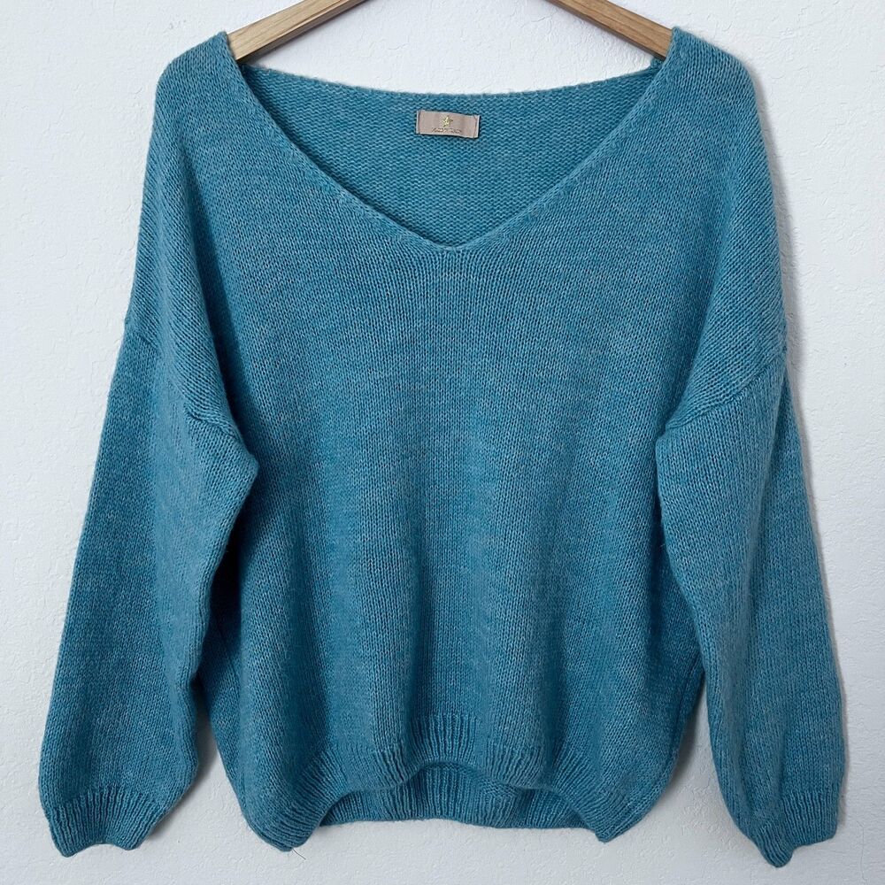 Made In Italy Women's Knit Sweater Wool Blend V Neck Cozy